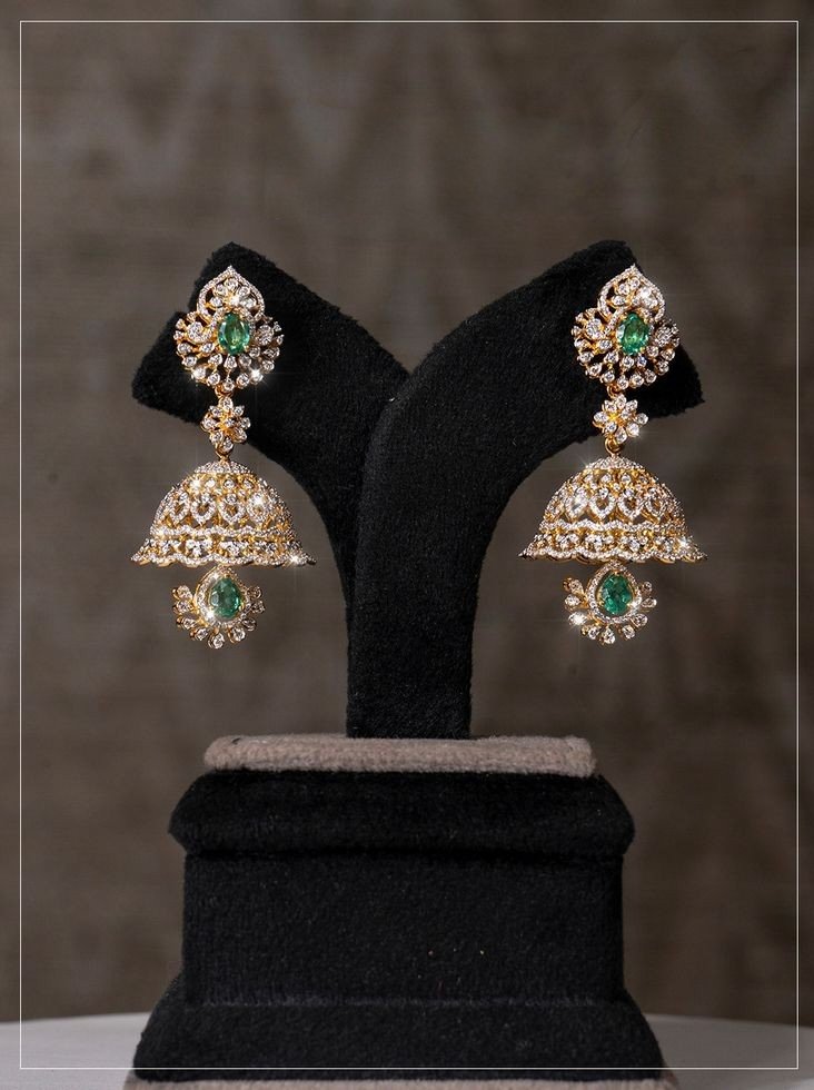 Natural diamond jewellery set