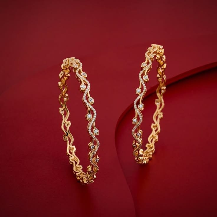 Shanmukha Diamonds natural diamond jewellery collection